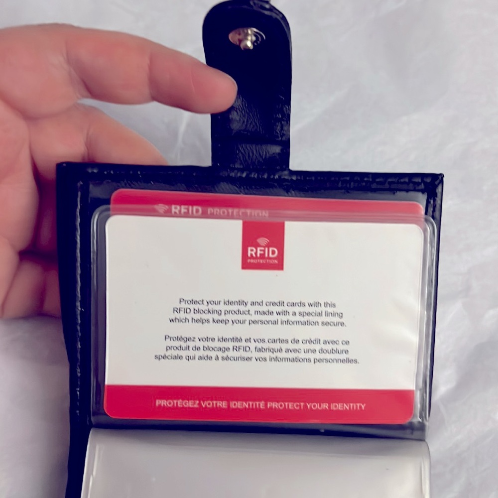 SALE 💜 RFID Protection Wallet - Picture 3 of 5
